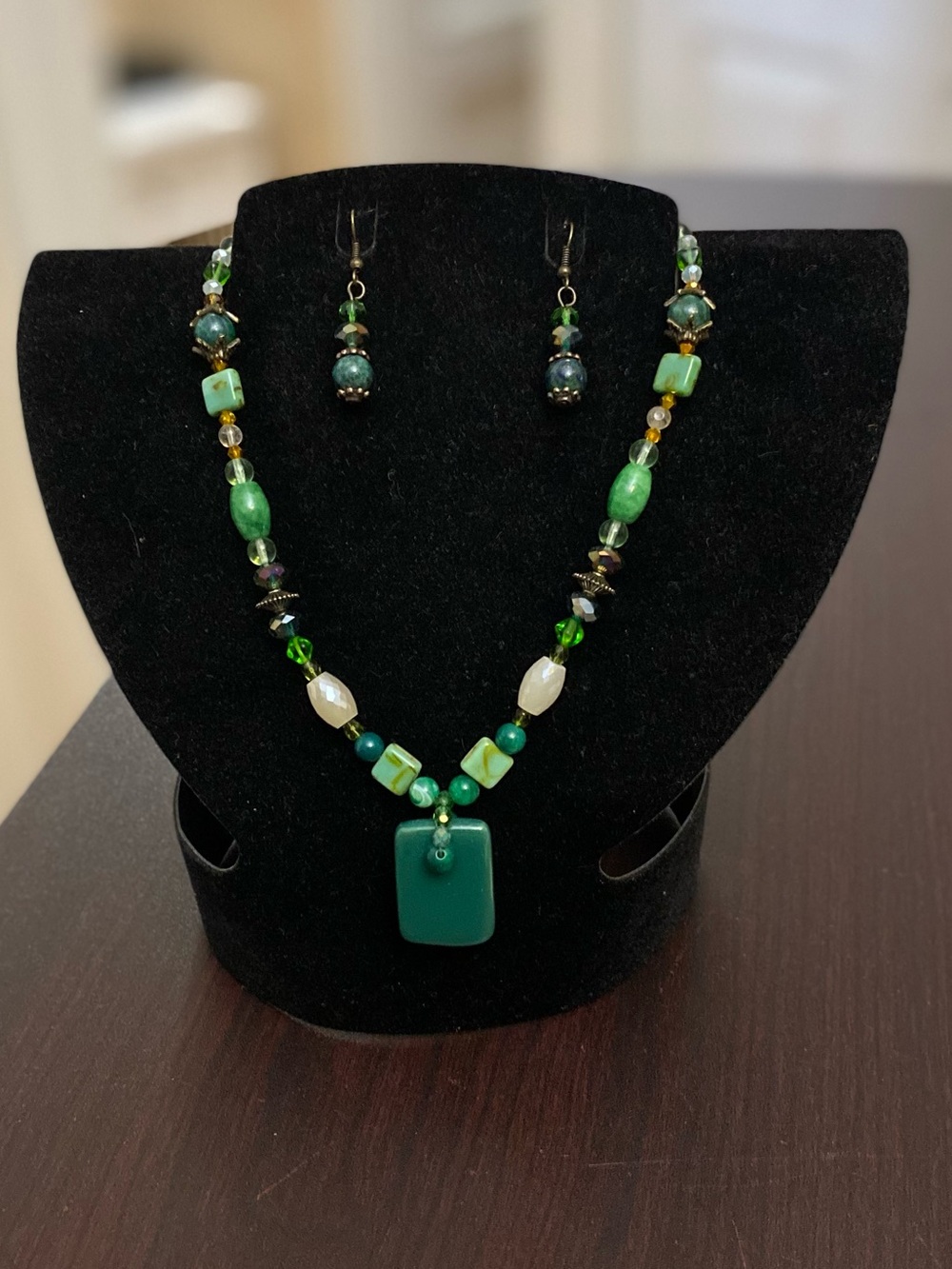 Handmade Green beaded Pendant Necklace and Earrings Set